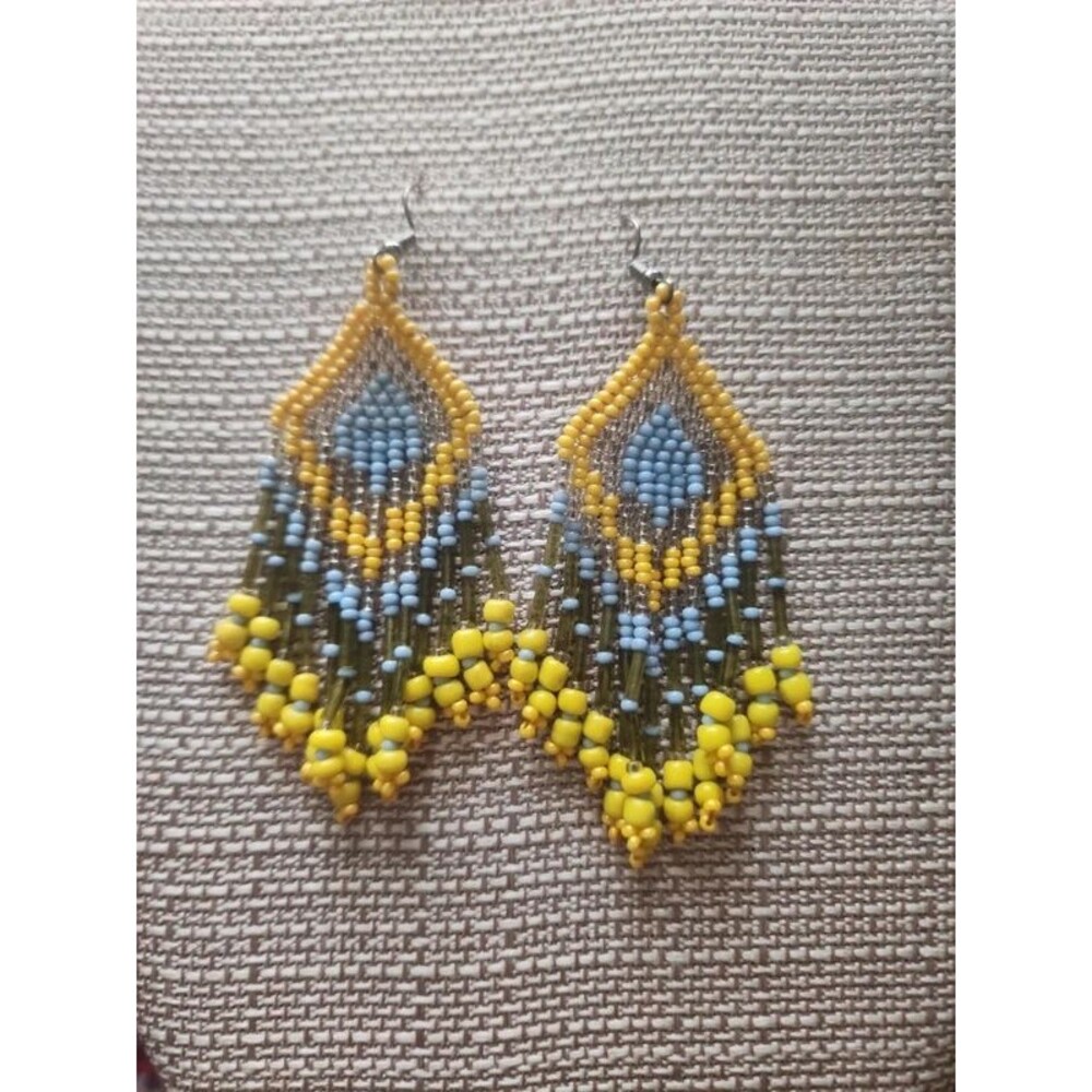 Native American seed bead Dangle Earrings